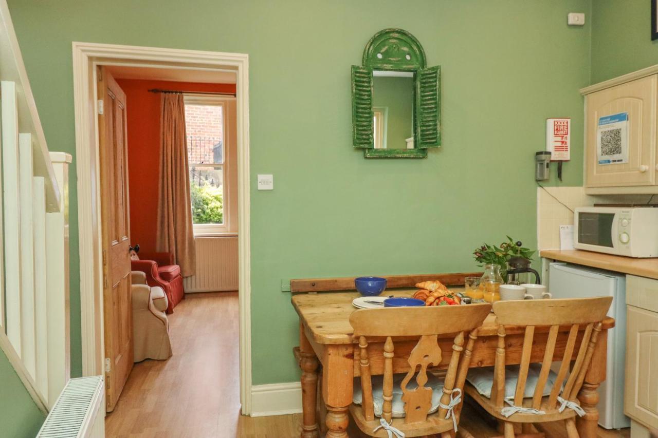Villa West End House à Whitby Extérieur photo